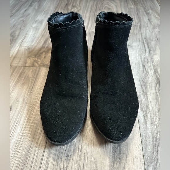 Jack‎ Rogers Women's Suede Leather Almond Toe Black Ankle Booties Size 8 - Picture 2 of 9
